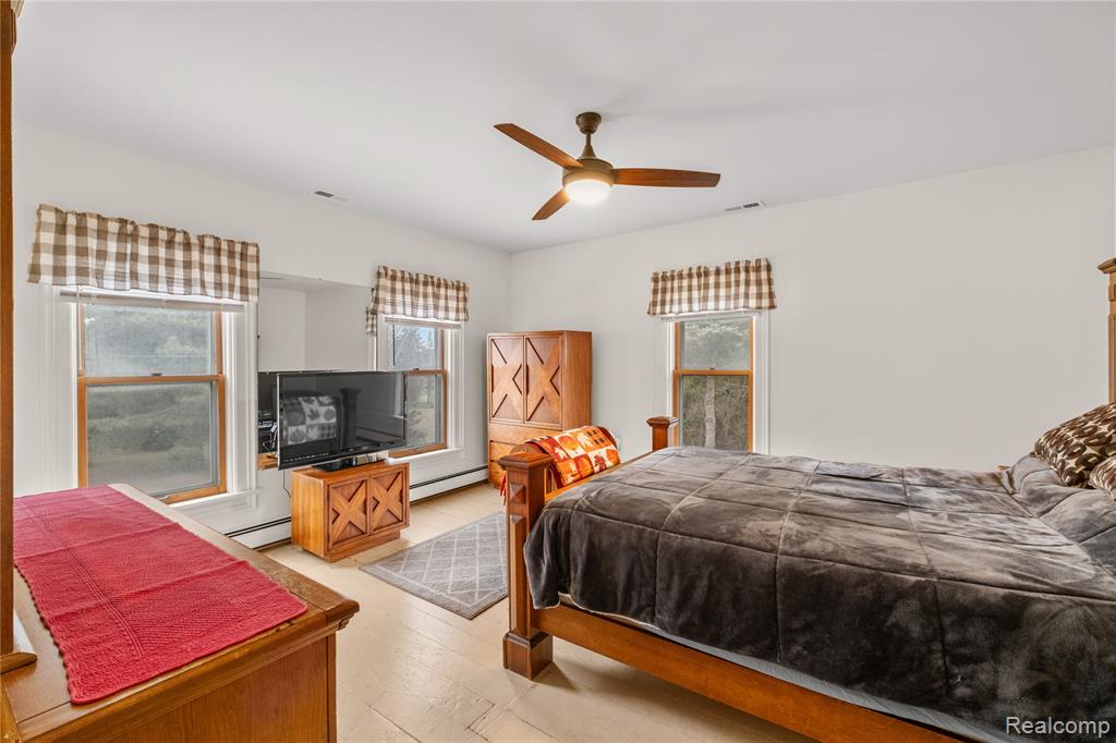 2428 Hubbard Road, Monroe, MI 48161 — Photo 31
