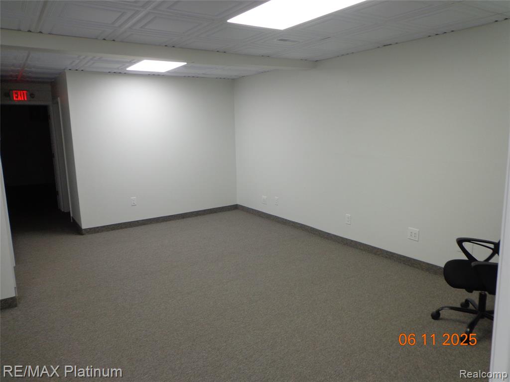 3554 Avon Street, Hartland, MI 48353 — Photo 5
