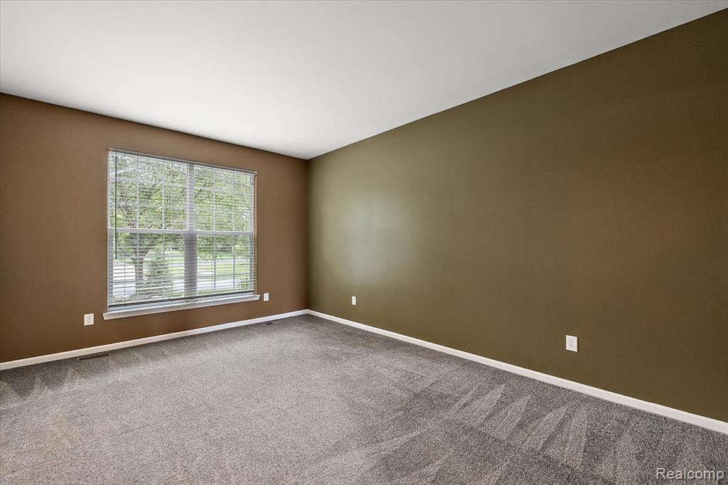 5390 Plantation Drive, Commerce Twp, MI 48382 — Photo 71
