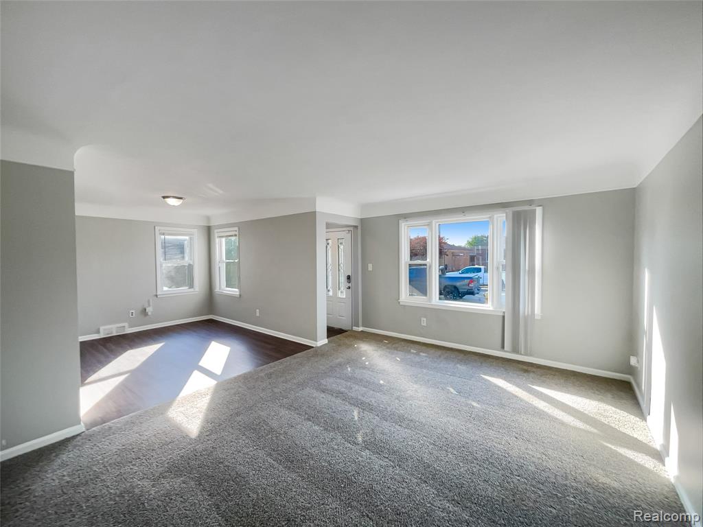 18067 Rosetta Avenue, Eastpointe, MI 48021 — Photo 3