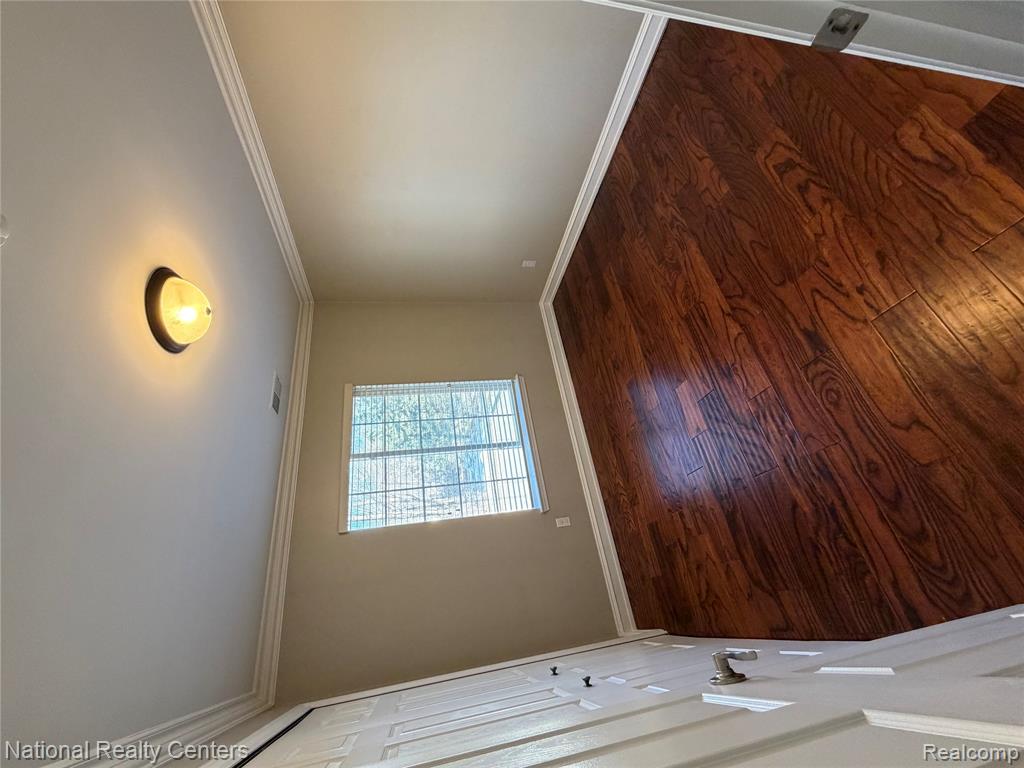 8455 Williamstown Drive, Shelby Twp, MI 48316 — Photo 10