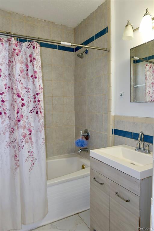 8469 Westminster Avenue, Warren, MI 48089 — Photo 10