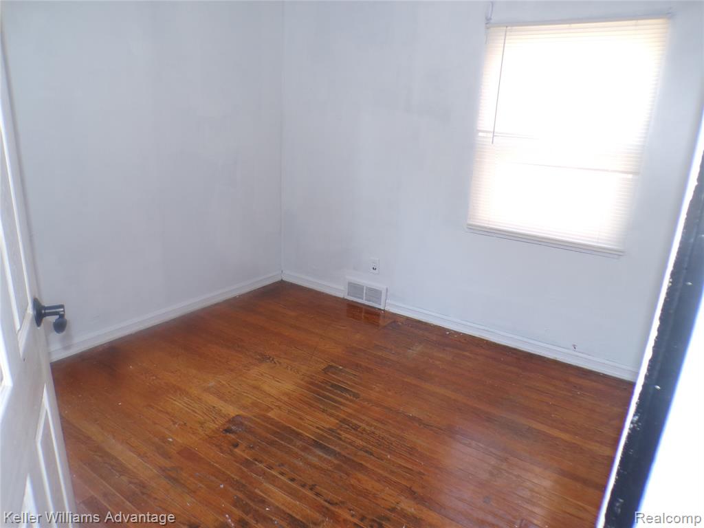 19363 Packard Street, Detroit, MI 48234 — Photo 8