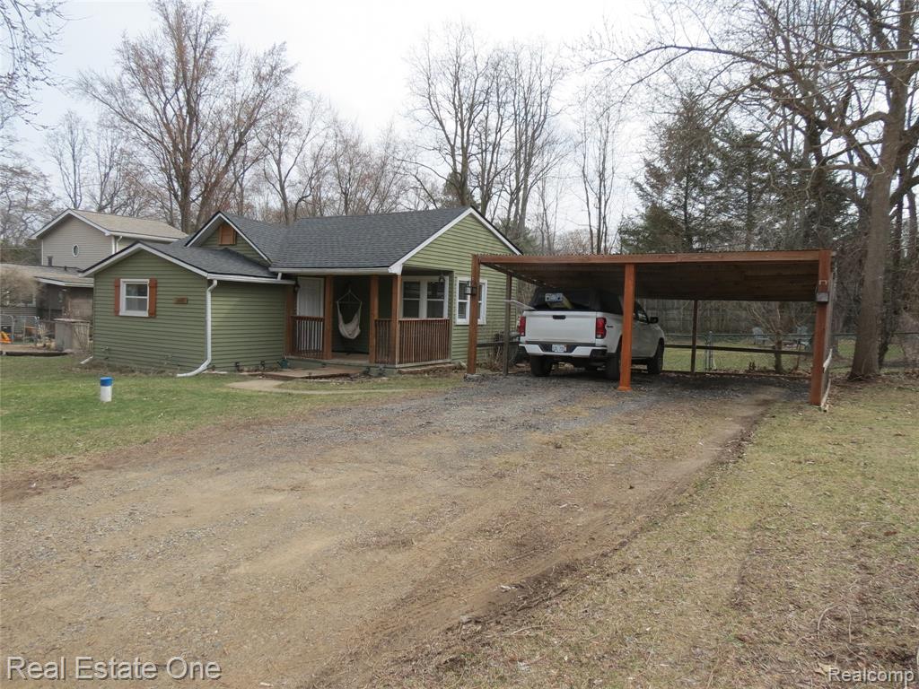 1648 Lombardy, Highland, MI 48356 — Photo 3