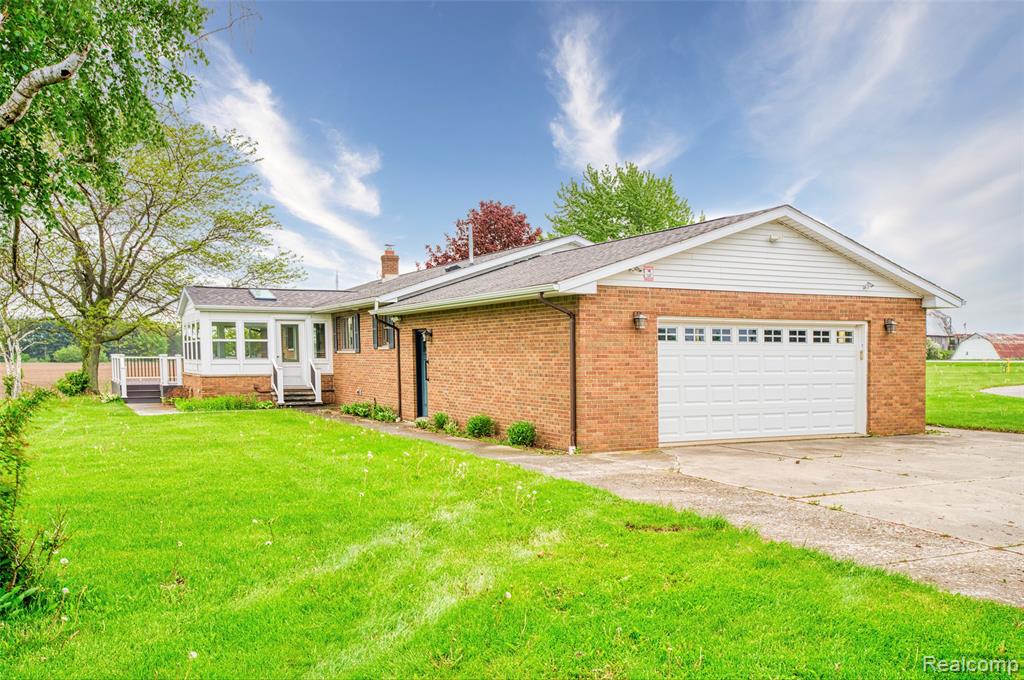 8653 Burnside Rd, Brown, MI 48416 — Photo 33