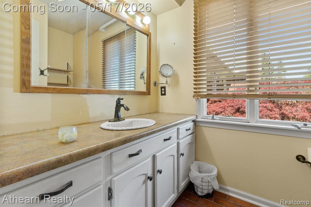 4140 Cook Road, Swartz Creek, MI 48473 — Photo 21