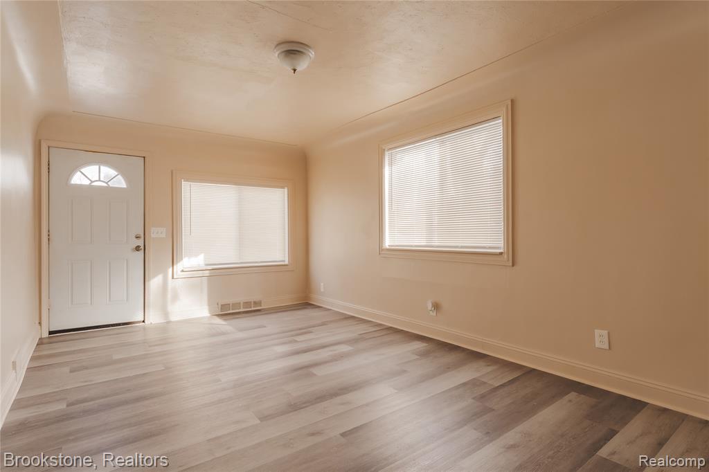 103 W Cornell Avenue, Pontiac, MI 48340 — Photo 4
