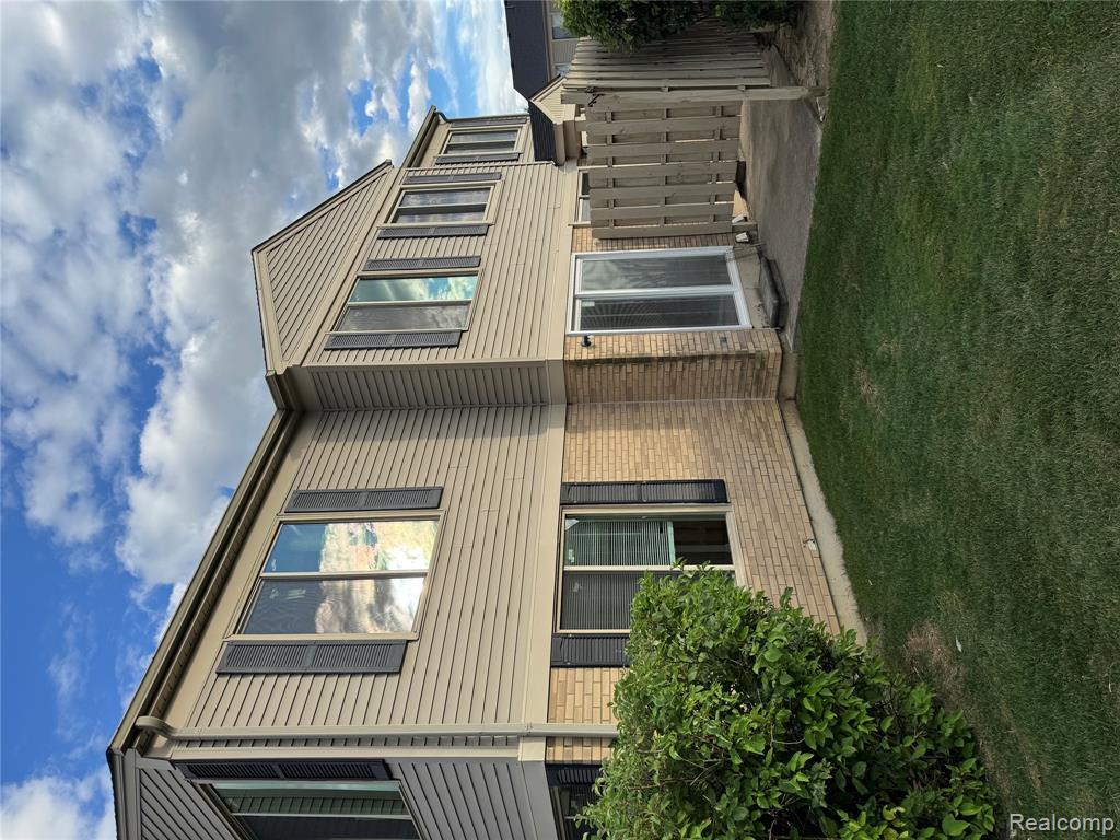 44613 Connecticut Court, Clinton Twp, MI 48038 — Photo 25