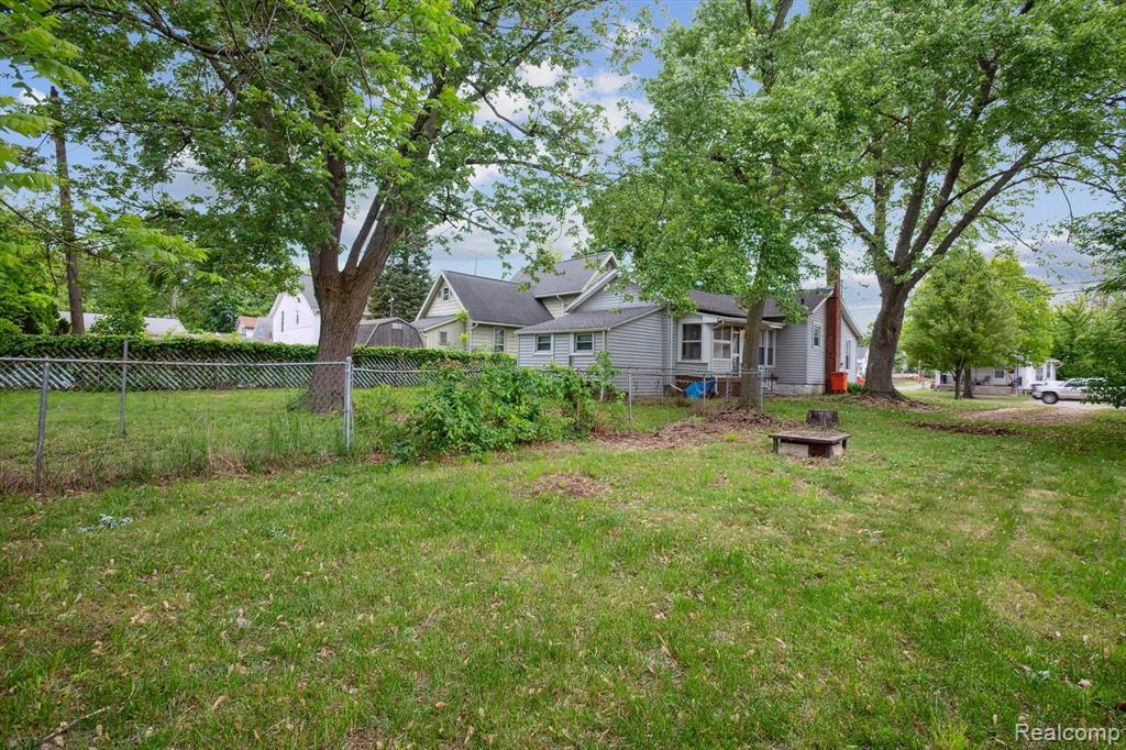 533 W GANSON Street, Jackson, MI 49201 — Photo 31