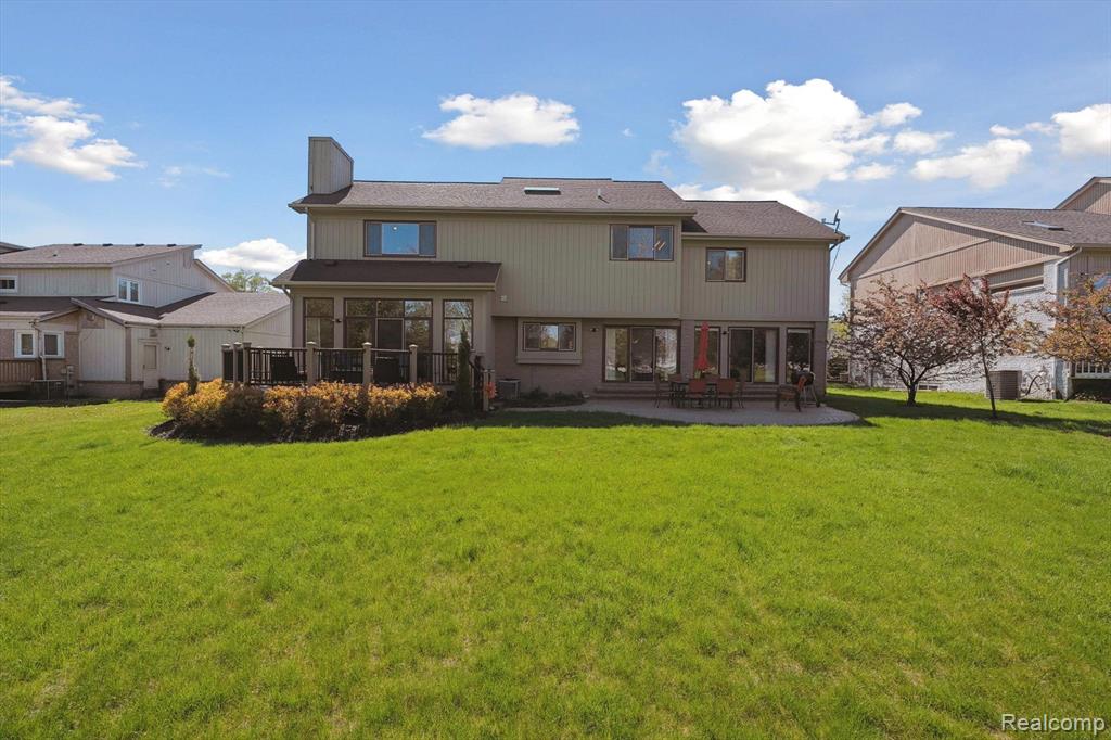 7039 Timberview Trail, West Bloomfield, MI — Photo 60