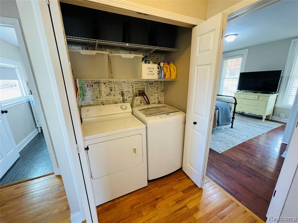 909 Williams Street, Fenton, MI 48430 — Photo 16