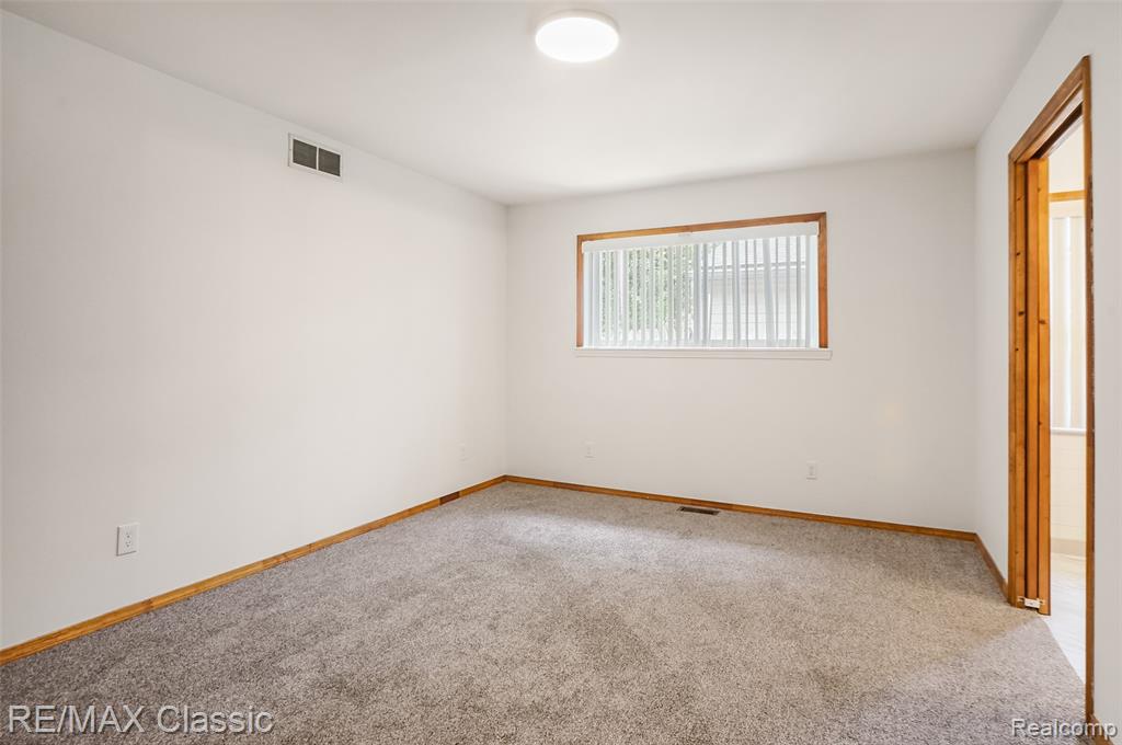 525 E Lewiston Avenue, Ferndale, MI 48220 — Photo 13