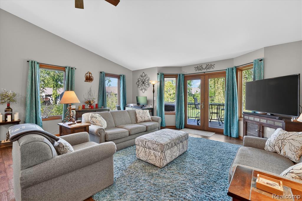 1087 Laurie Lane, 130, Davison, MI 48423 — Photo 9