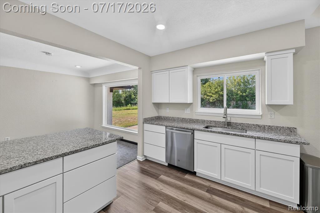 5200 Lapeer Road, Burton, MI 48509 — Photo 6