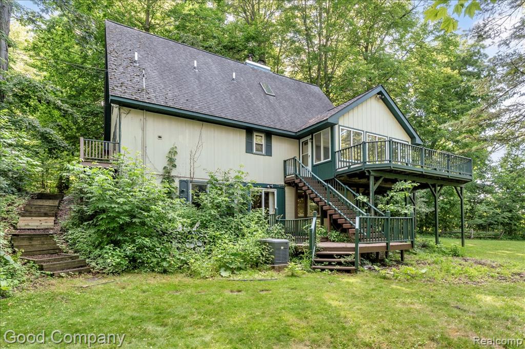 8569 Stonegate Drive, Northville, MI 48168 — Photo 32