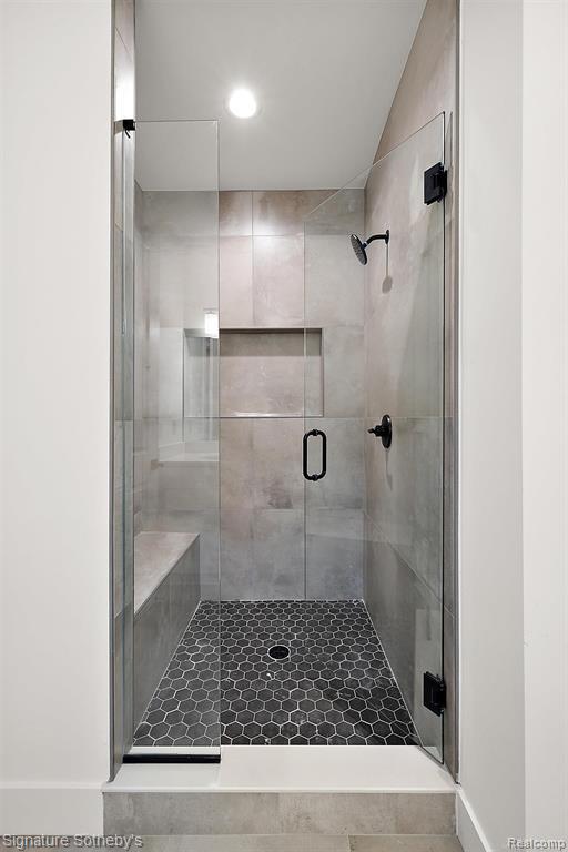 5968 Willow Grove Drive, Troy, MI 48085 — Photo 11