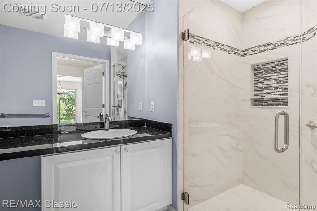 45450 Fountain View Drive, Canton, MI 48188 — Photo 24