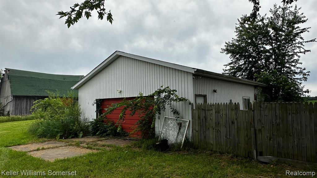 5774 BURNSIDE Road, North Branch, MI 48461 — Photo 29