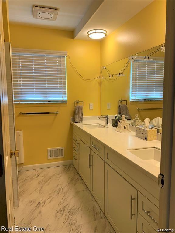 5051 FALMOUTH Drive, Troy, MI 48085 — Photo 22