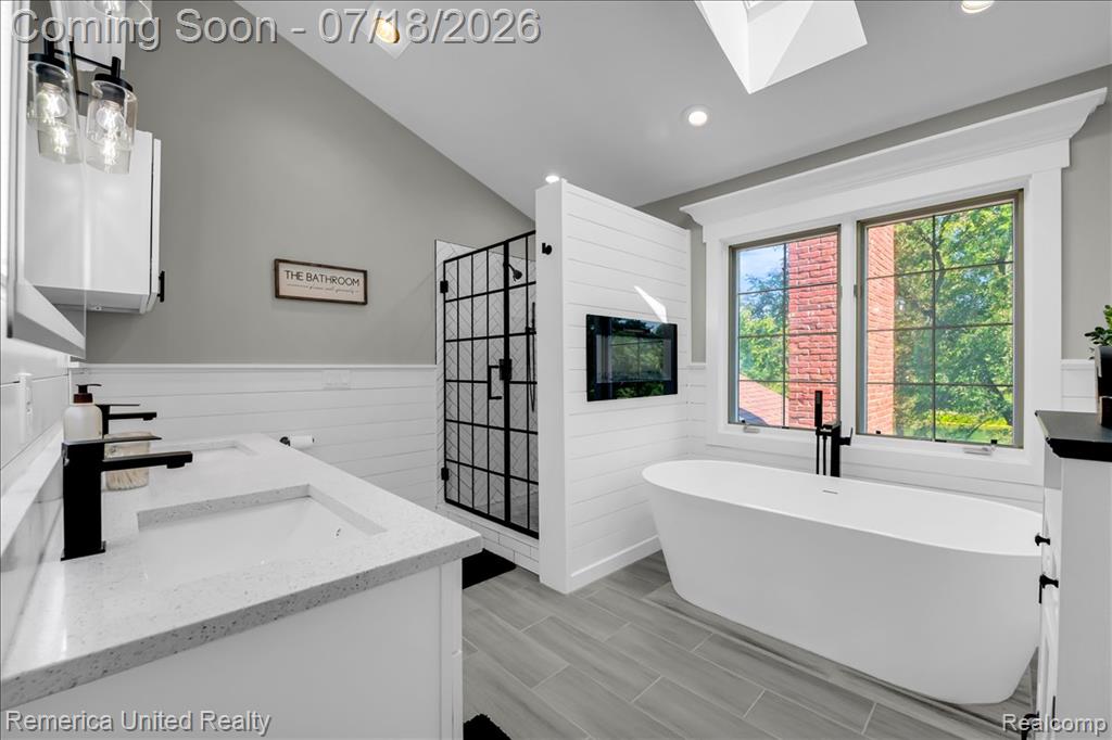 9438 Deer Creek Court, Brighton, MI 48114 — Photo 45