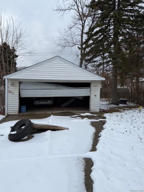 10643 Balfour Road, Detroit, MI 48224 — Photo 11