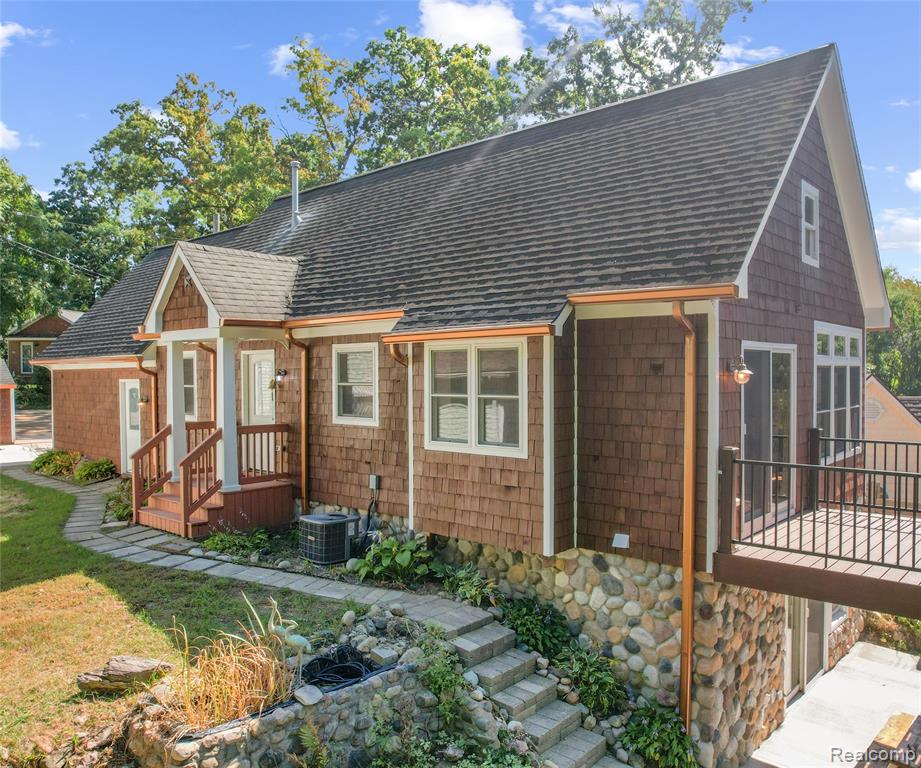 11252 Hiland Court, Pinckney, MI 48169 — Photo 6