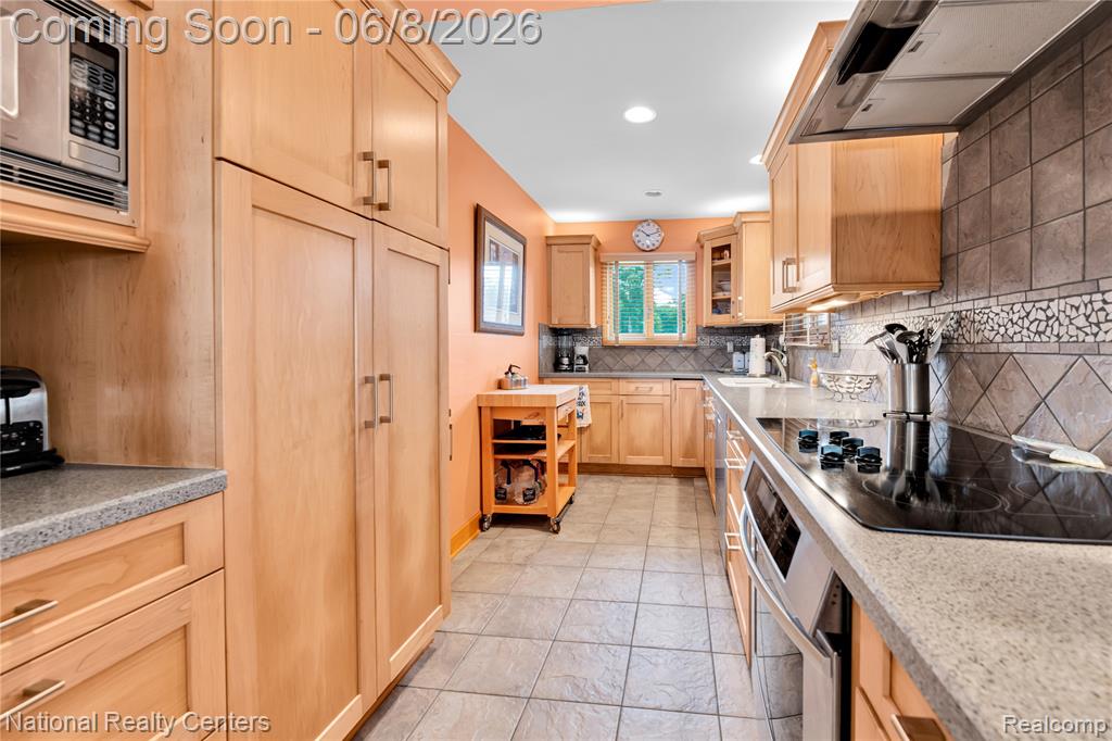 290 Kama Court, MI 48001 — Photo 10