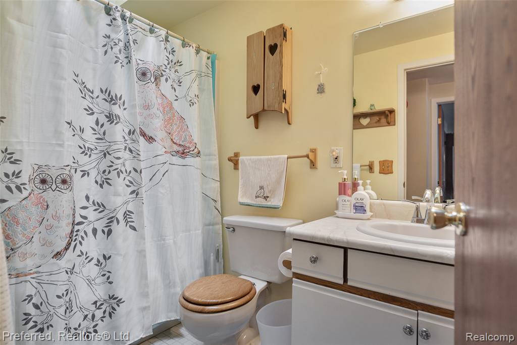 1921 Vine Way Drive, 36, Canton, MI 48188 — Photo 11