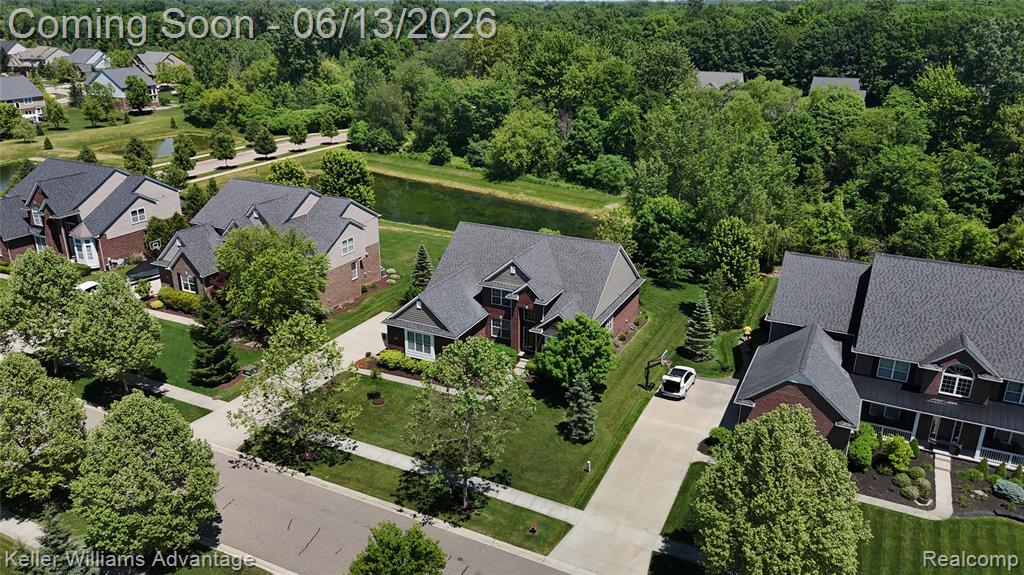 23740 Stoneleigh Drive, South Lyon, MI 48178 — Photo 4