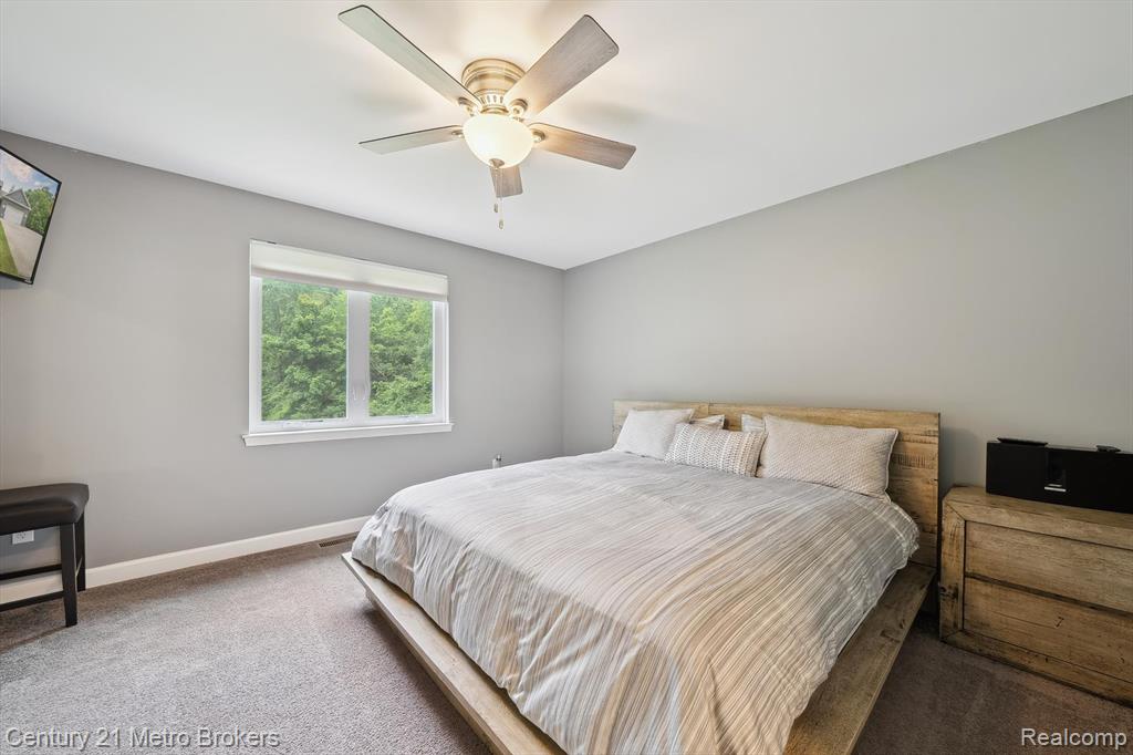 9119 Hegel Road, Goodrich Vlg, MI — Photo 32