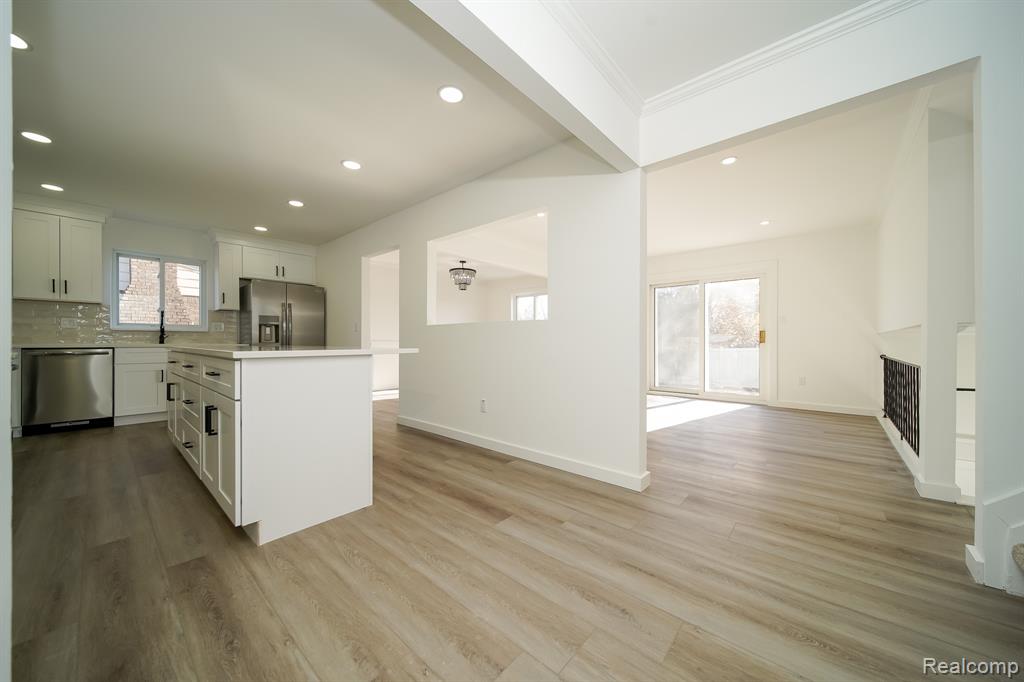 4060 Franklin Park Drive, Sterling Heights, MI 48310 — Photo 19