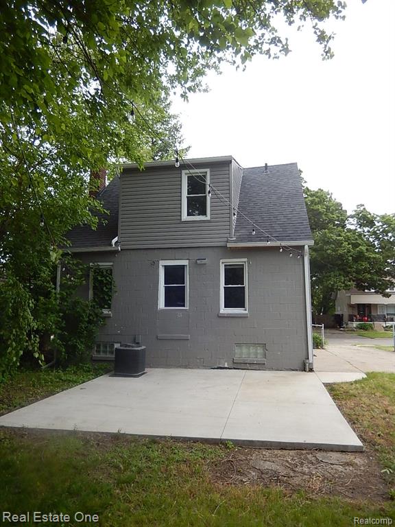 21067 WESTVIEW Avenue, Ferndale, MI 48220 — Photo 15
