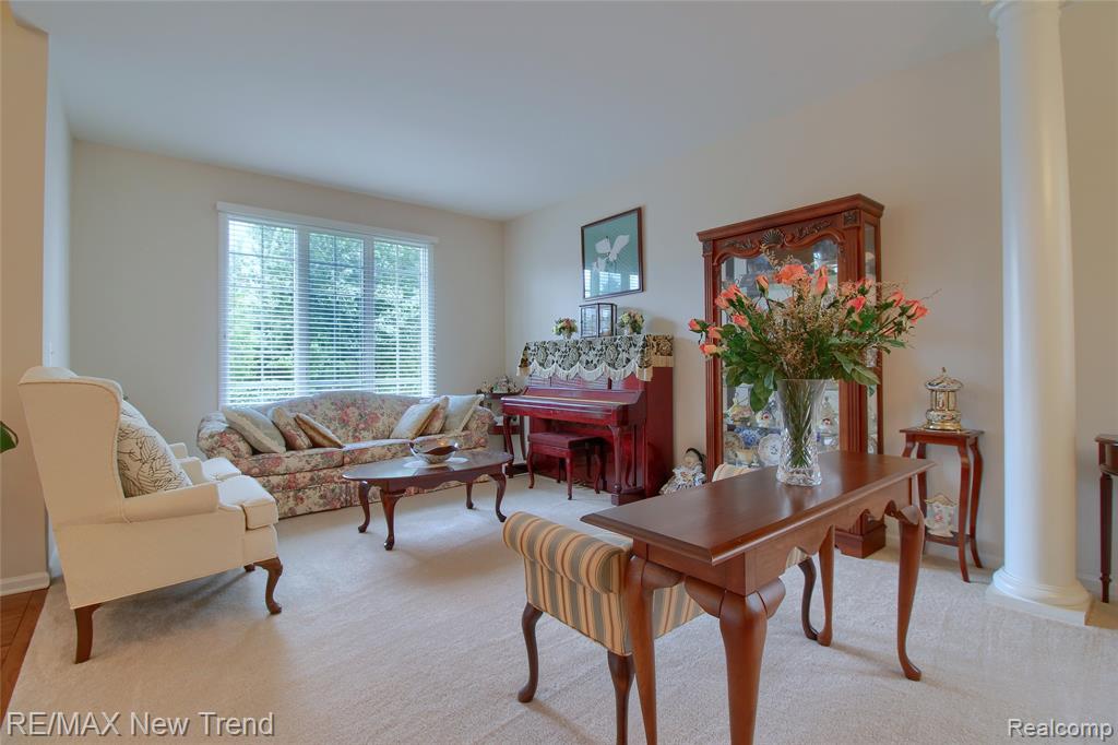 41672 Clemens Circle, Novi, MI 48377 — Photo 10