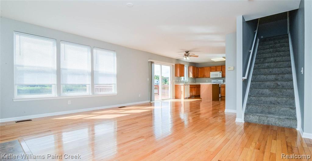 401 Deer Path Trail, Waterford, MI 48327 — Photo 10