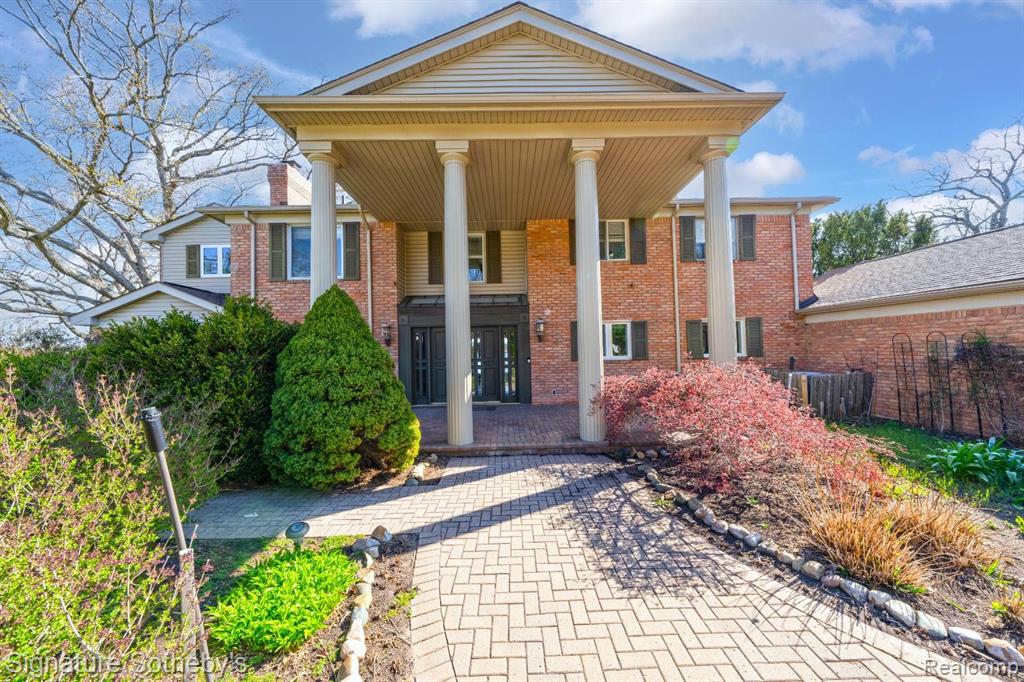 2224 LAKE ANGELUS Shores, Lake Angelus, MI 48326 — Photo 56