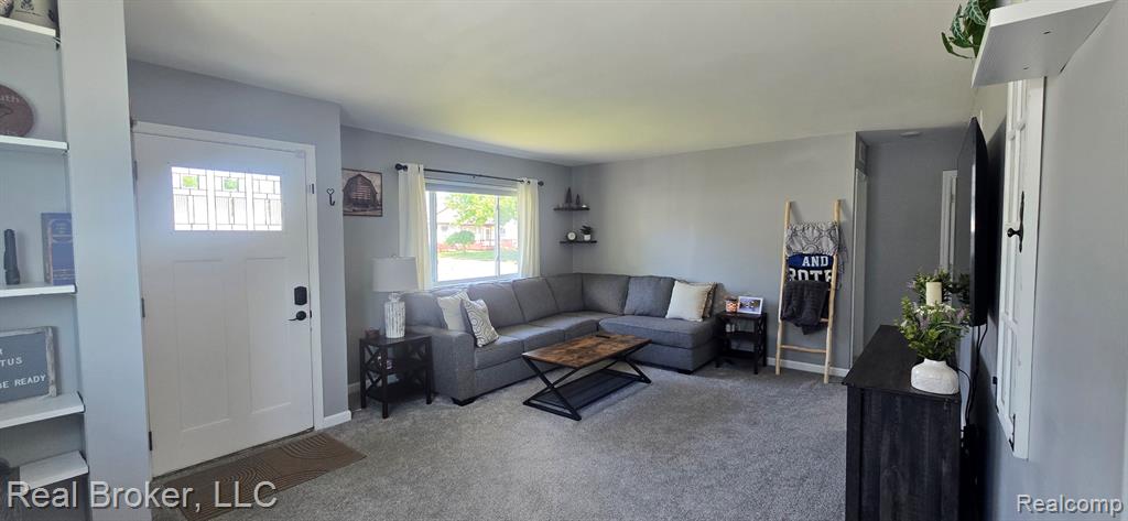 29521 Florence Street, Garden City, MI — Photo 3