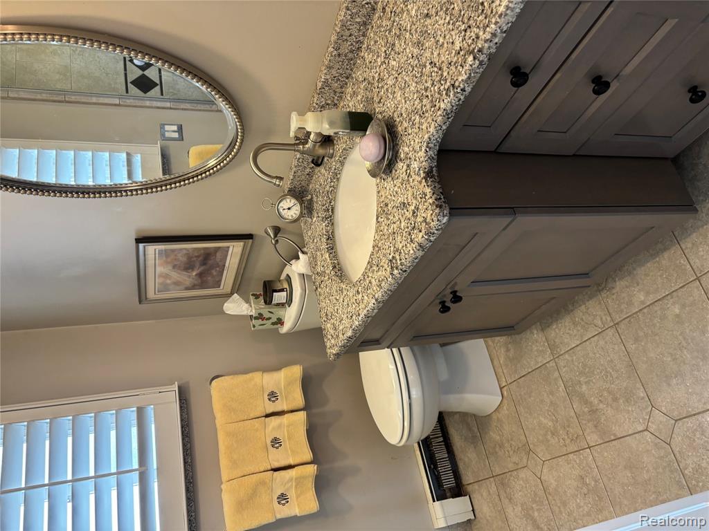 5435 Pointe Drive, East China, MI — Photo 4