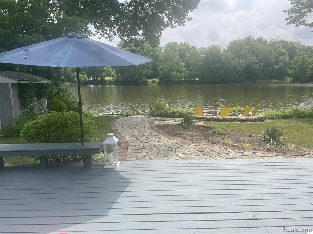 2141 Derfla Drive, St. Joseph, MI 49085 — Photo 16