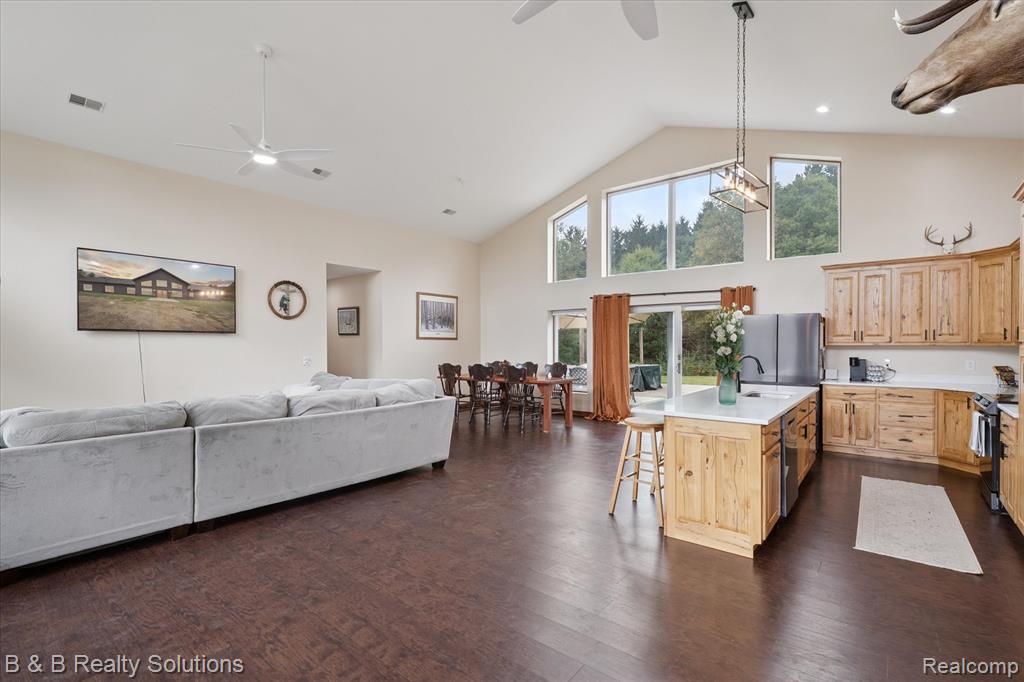6318 Clear Lake Road, Imlay City, MI 48444 — Photo 5