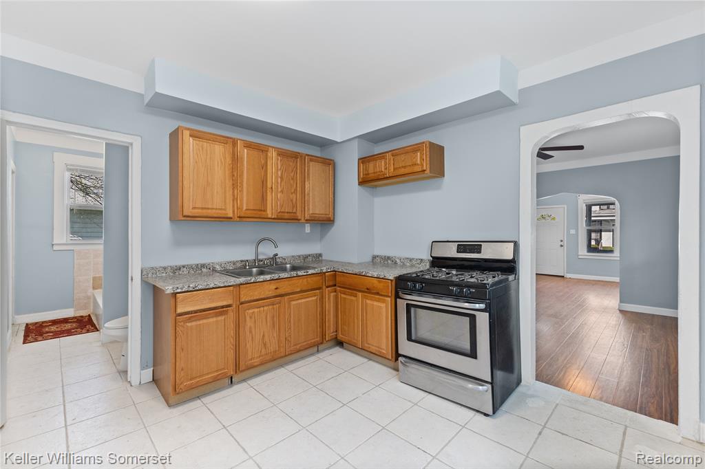 17167 Hasse Street, Hamtramck, MI 48212 — Photo 22