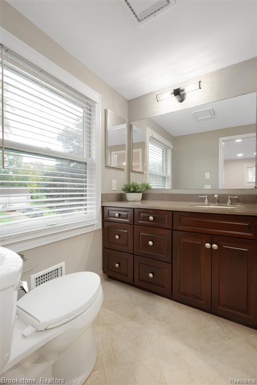 2784 Aldgate Drive, Bloomfield Hills, MI 48304 — Photo 29