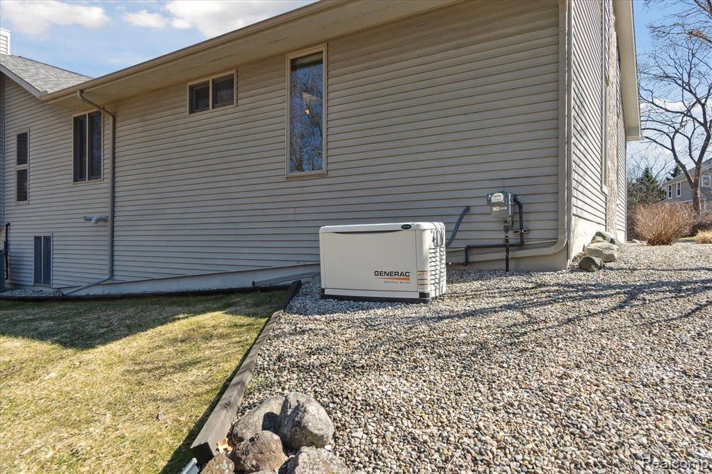 5074 CLARKSTON Road, Clarkston, MI 48348 — Photo 40