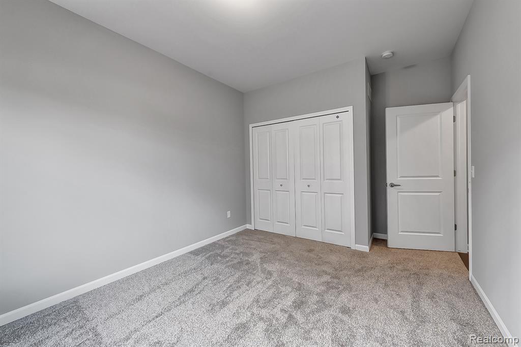 6064 Woodridge Lane, Grand Blanc, MI 48439 — Photo 9