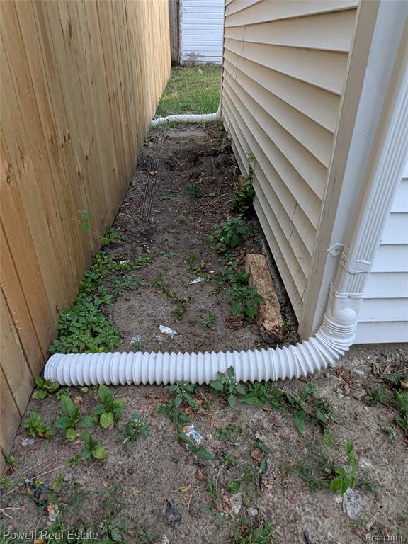 19161 Hamburg Street, Detroit, MI 48205 — Photo 28