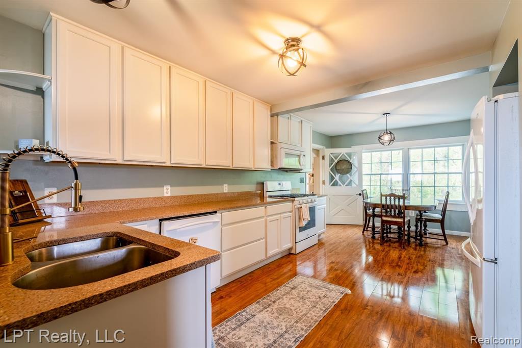 7750 LAKESHORE Drive, Newport, MI 48166 — Photo 40