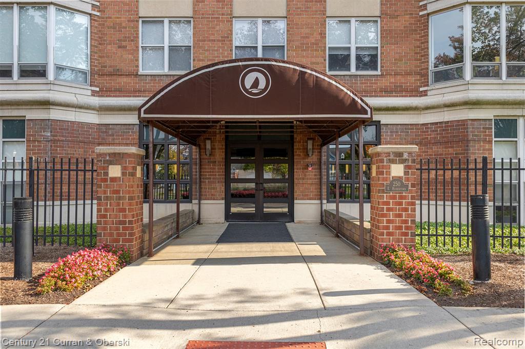 250 E Harbortown Drive, 708, Detroit, MI 48207 — Photo 38