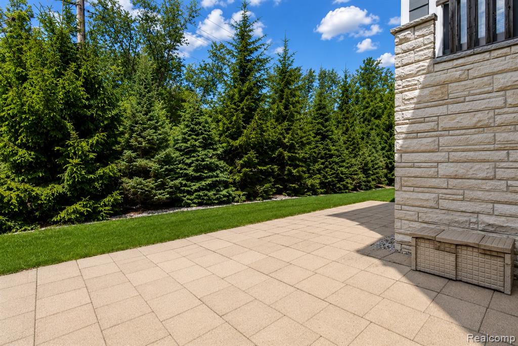 31065 Tremont Lane, Franklin, MI 48025 — Photo 37