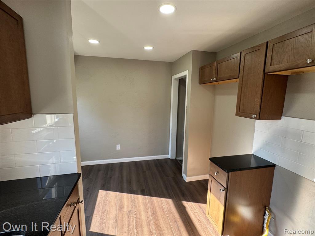 7612 Rockdale, Detroit, MI 48239 — Photo 4
