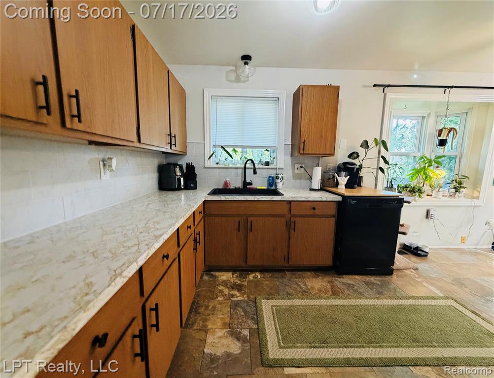 32205 John Hauk Street, Garden City, MI — Photo 5