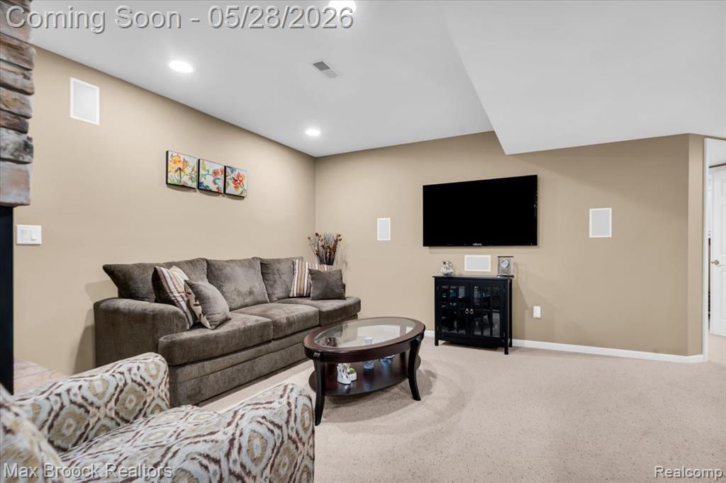 47071 Northumberland Street, Novi, MI — Photo 47